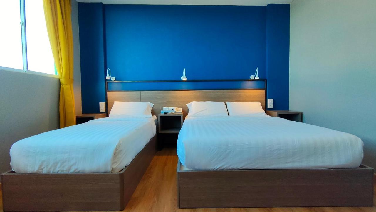 Uptown Hotel Семпорна Екстериор снимка