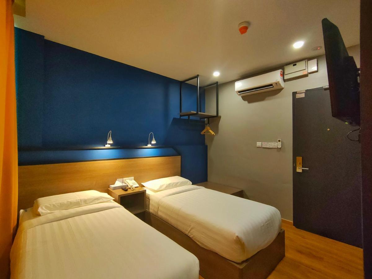 Uptown Hotel Семпорна Екстериор снимка